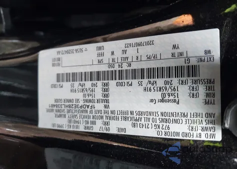 2017 Ford Focus S z USA, uszkodzony, nr VIN 1FADP3E28HL338481